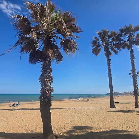 Lovely Apartment Near The Beach In Sunny La Mata Торрев'єха Екстер'єр фото